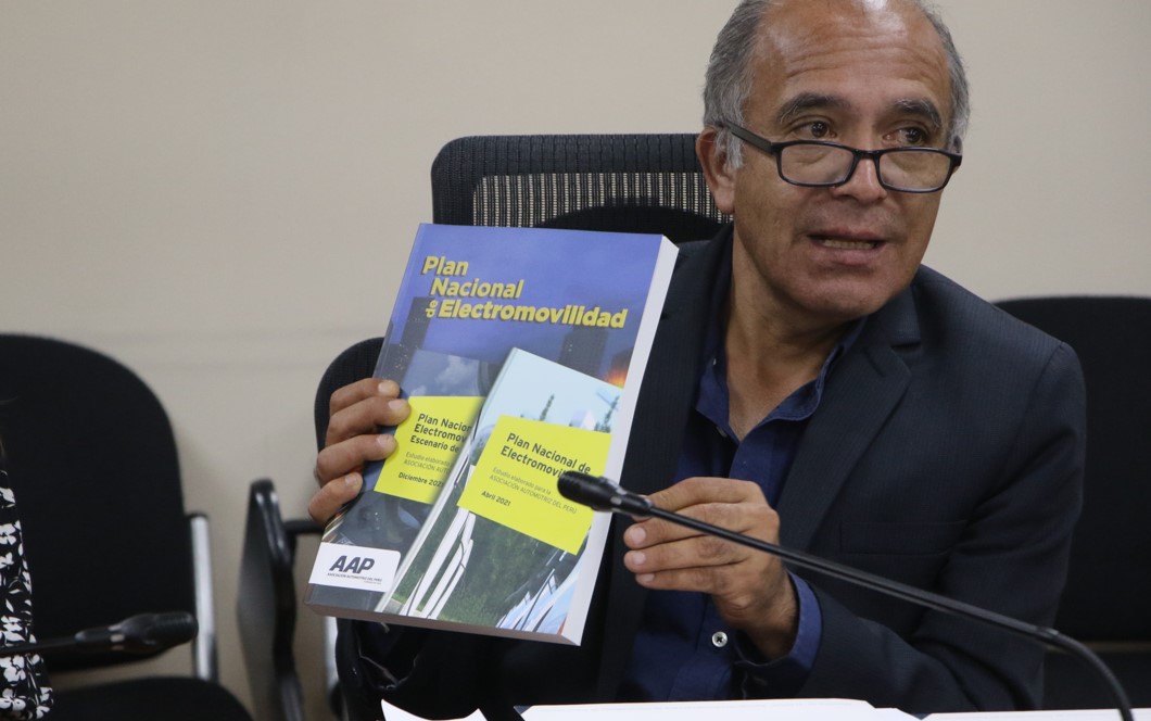 AAP y Congreso promueven la electromovilidad a través de mesa de trabajo