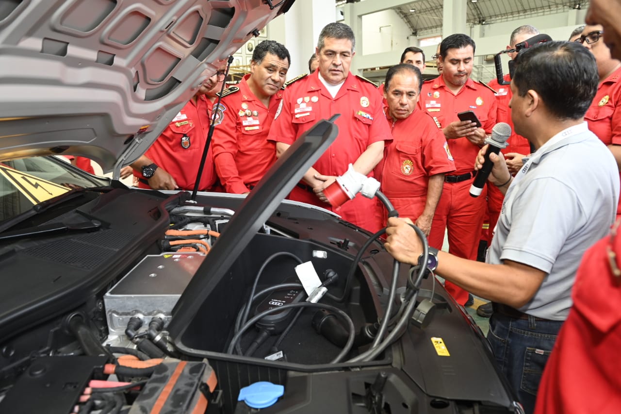 AAP INICIA CICLO DE CAPACITACIÓN AL CUERPO GENERAL DE BOMBEROS VOLUNTARIOS DEL PERÚ