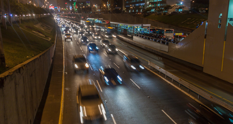 COLAPSO VEHICULAR EN LIMA: LA VELOCIDAD PROMEDIO CAE HASTA 11 KM/H EN LAS NOCHES